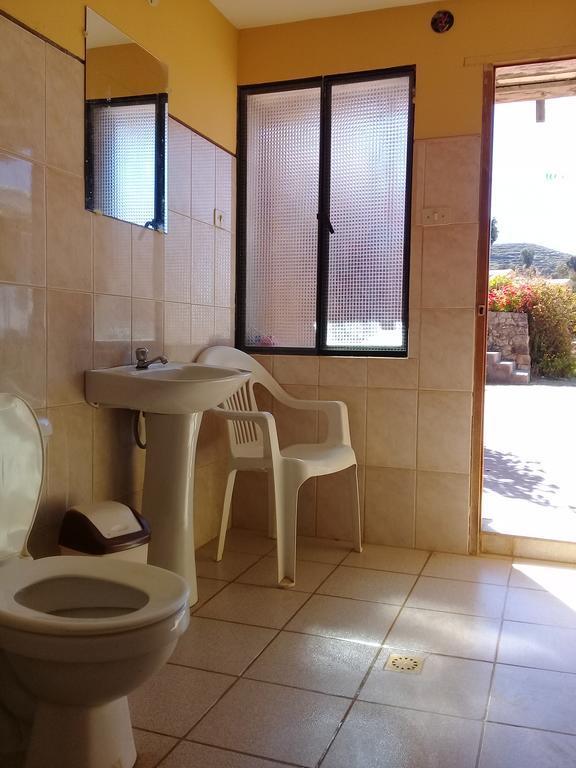 Hostal Tawri Isla del Sol Exterior foto